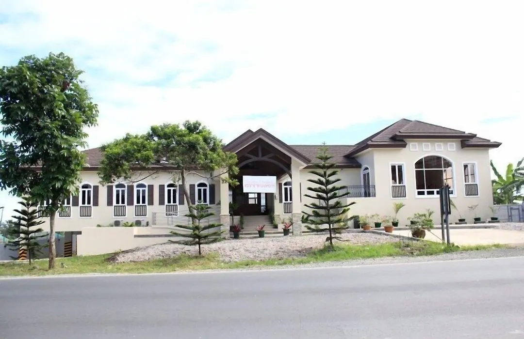 Country Chateau Hotel-1